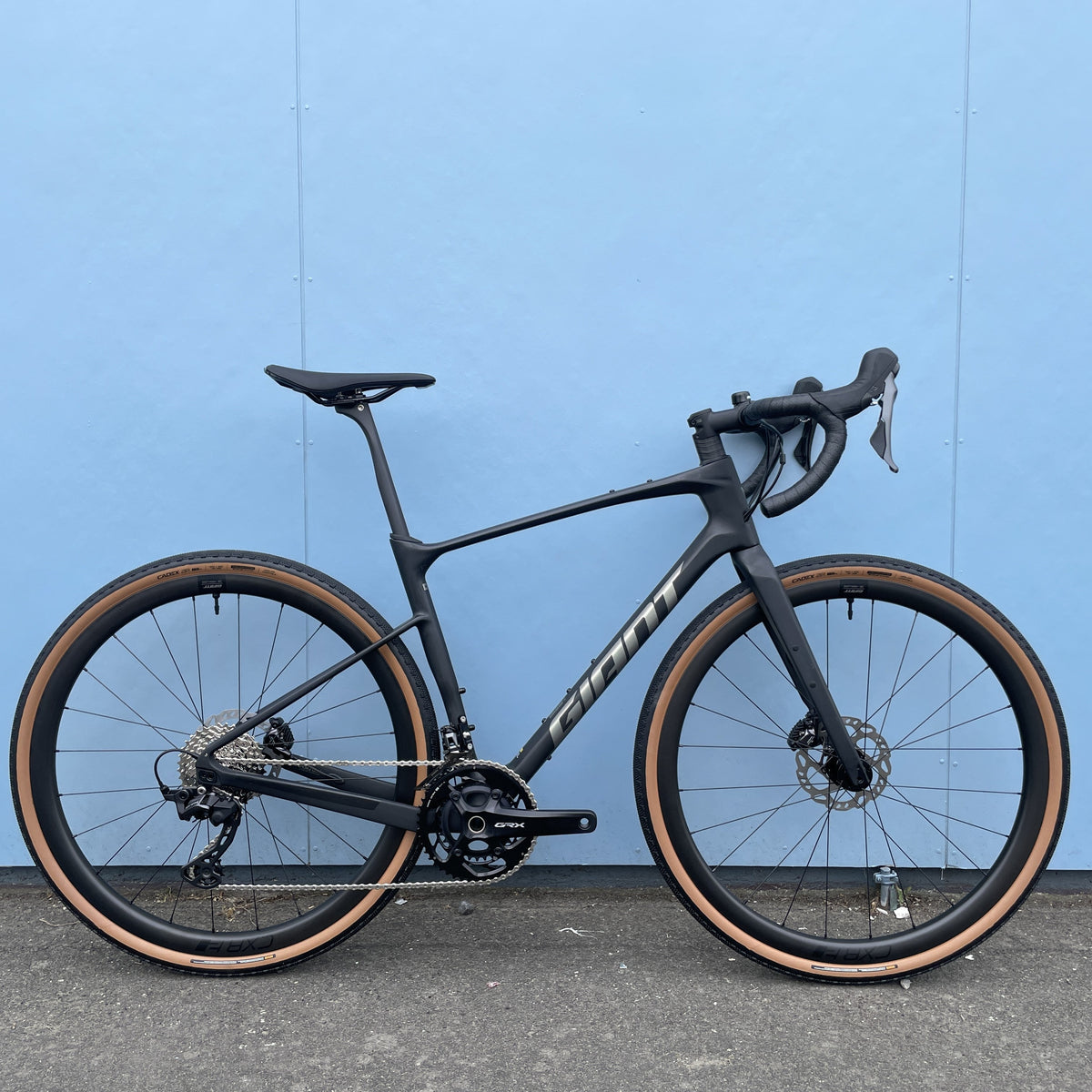 GIANT Gravel &amp; Adventure Bikes Giant Revolt Advanced 0 (2024)